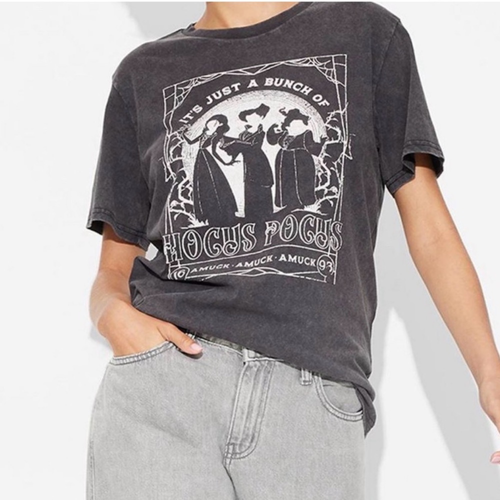 NWT Disney Gray Hocus Pocus Tee